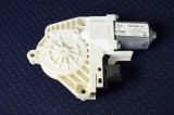 Motor macara geam ușă dreapta spate AUDI Q5 8R 2009 OEM: 8R0959312 3134493