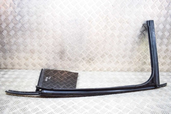 Geam lateral dreapta spate TESLA MODEL X 2018 OEM: 1055274-00-G 18057780