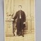 BARBAT CU MELON , FOTOGRAFIE TIP C.D.V. , STUDIO J. REIFS , NEUSATZ - NOVI SAD , MONOCROMA, CCA. 1900