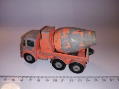 bnk jc Matchbox K13 Ready Mix Concrete Truck
