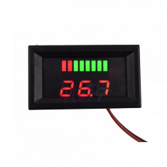 Voltmetru digital cu leduri rosii si indicator, 12 V, 3 digit, 2 fire, carcasa foto