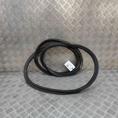 Garnitura de cauciuc haion VW PASSAT Variant B8 3G5 2020 OEM: 3G9827705B 30435652 foto