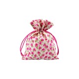 Cumpara ieftin Saculet textil pentru cadouri 10 x 13 cm Trandafiri, Crisalida