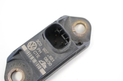 Senzor de impact st&amp;acirc;nga față VW PASSAT CC 357 2008 OEM: 3C0907651 4114766 foto