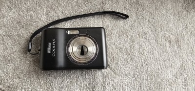 APARAT FOTO DIGITAL NIKON COOLPIX L16 , MADE IN JAPAN , CU LENS ERROR . NU FUNCTIONEAZA . foto
