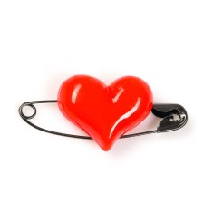 Brosa ac de siguranta cu inima rosie