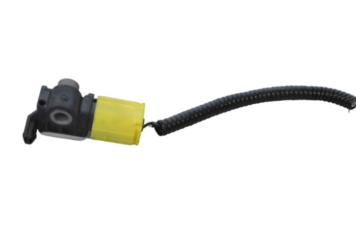 Senzor de impact dreapta față INFINITI Q50 2014 OEM: 98830-3JA0A | 25684875