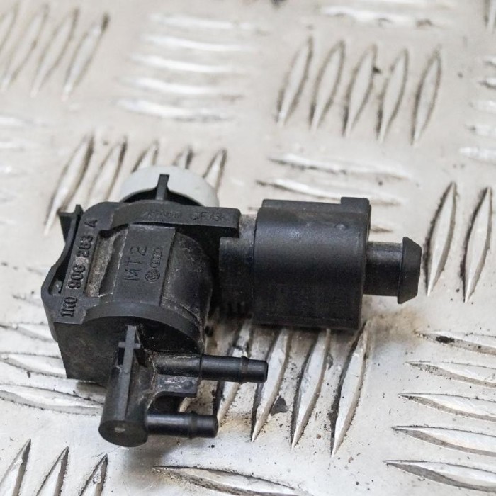 Supapa solenoid AUDI A6 4F2, C6 2010 OEM: 1K0906283A 2413252