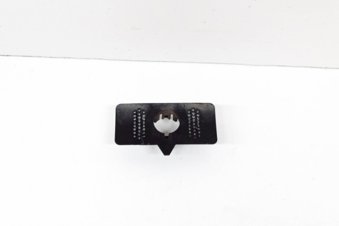 Suport senzor de parcare TESLA MODEL Y 2021 OEM: 1501431-00-A 20598586
