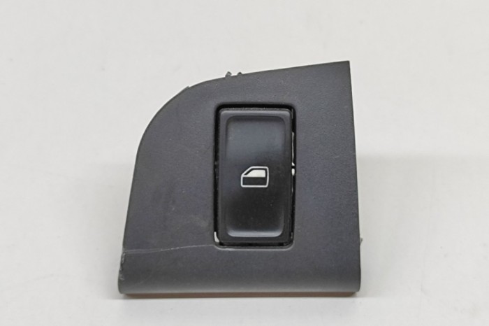 Buton geam ușă dreapta față SKODA OCTAVIA III Combi 5E5 2013 OEM: 5E0959855,5E0867186 22477487