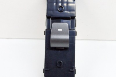 Buton geam ușă dreapta spate HYUNDAI IONIQ AE 2019 OEM: 93580-G2010 17559319 foto