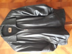 Haină de piele naturală bărbătească &icirc;n stare perfecta