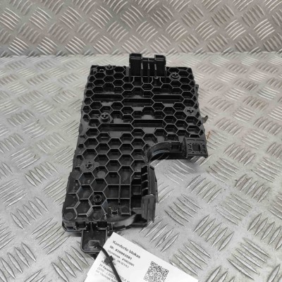 Modul de confort TESLA MODEL Y 2022 OEM: 1657648-02-A 29993581 foto