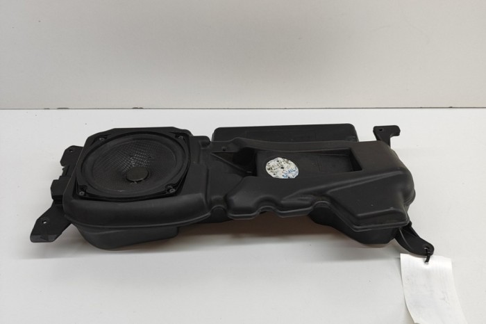 Subwoofer podea st&acirc;nga PORSCHE 911 996 1999 OEM: 99664501101 | 28886080