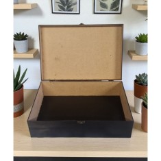 Cutie HDF Negru &ndash; 30x20x10 cm &ndash; Elegantă pentru Cadouri și Aranjamente Florale