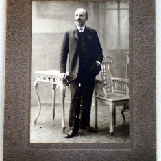 P.303 FOTOGRAFIE VECHE BARBAT JULIETTA BUCURESCI BUCURESTI (1908) pe carton