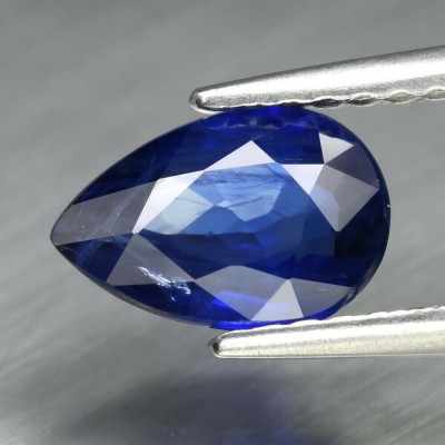 ~ ~ SAFIR NATURAL ALBASTRU SUPERB - 1,11 ct. Certificat de Autenticitate ! ! ! foto