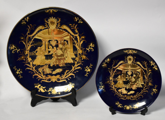 Doua farfurii din portelan chinezesc decorat cu aur coloidal - scene galante