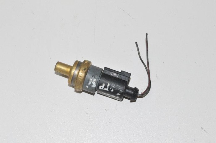 Senzor de temperatură AUDI A5 8T3 2010 OEM: 06A919501A | 2425429