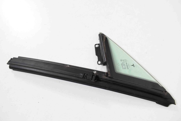 Geam lateral st&acirc;nga față TESLA MODEL S 2014 OEM: Hatchback | 3465707