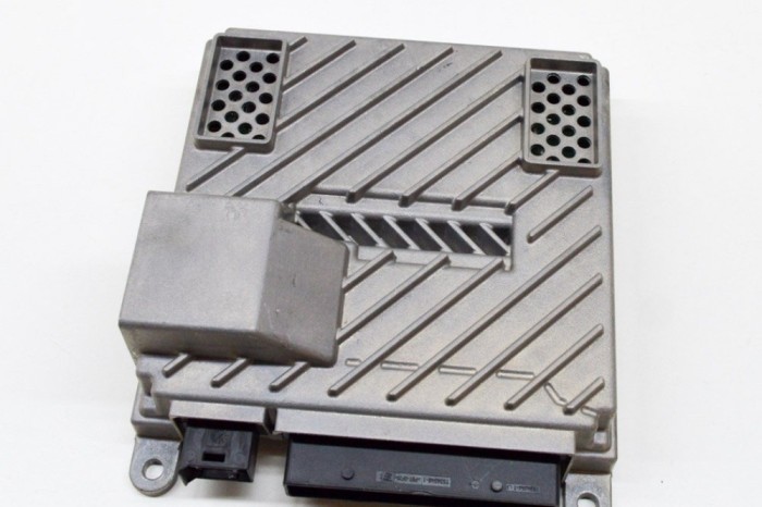 Amplificator de sunet MERCEDES-BENZ C Cabrio A205 2019 OEM: A2059025121,A2059018714,A2059000044,50KF11F04 | 15489844