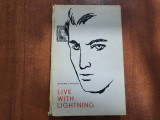 Live with lightning de Mitchell Wilson
