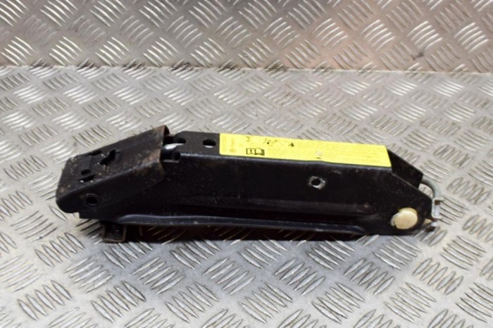 Cric VW PHAETON 3D_ 2004 OEM: 3D0011031E 13558006
