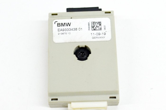 Filtru de antena BMW i3 I01 2019 OEM: 9333438,21367510 13974832