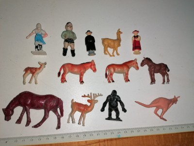 LOT FIGURINA FIGURINE VECHI foto