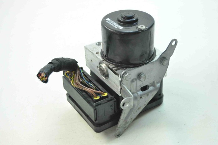 Pompa ABS BMW 1 E87 2008 OEM: Hatchback | 3271241