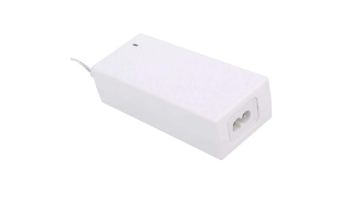 Sursă de alimentare POS POSC12500D-WH, 12/5A/60W, birou, AC: IEC C8. DC 2.1x5.5mm