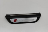 Ornament prag interior dreapta spate AUDI Q3 8U 2013 OEM: 8U0853376B,8U0853376C 30775602