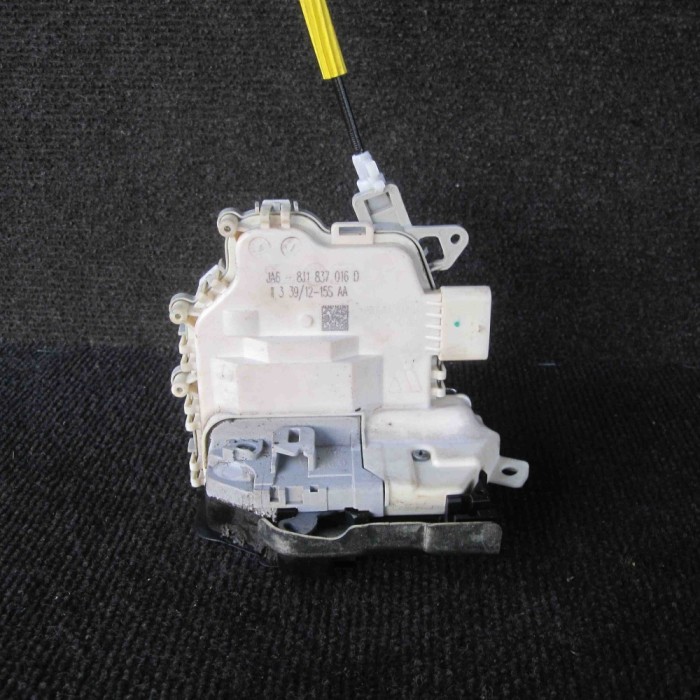 &Icirc;ncuietoare ușă dreapta față AUDI Q5 8R 2014 OEM: 8J1837016D 1492971