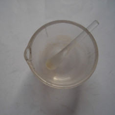 Mojar farmaceutic din sticla, diametrul 8 cm