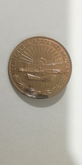 QW9 N2 36 - insigna - militar - Academia militara - 100 ani - 1989