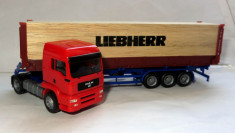 Herpa MAN TGA XXL transport Liebherr 1:87 foto