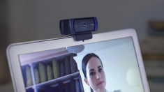 Camera web Logitech HD Pro C920 FulllHD Videochat Montura Trepied Laptop Monitor foto