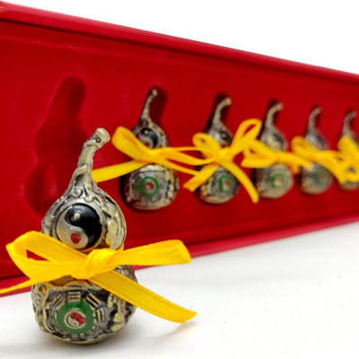 Set amulete sanatate 6 Wu Lou tartacuta feng shui pentru protectia de boli, metal auriu in cutie, 21 cm rosu foto
