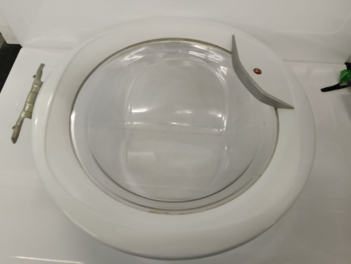 Hublou masina de spalat Hoover VHD610-042 model / B1