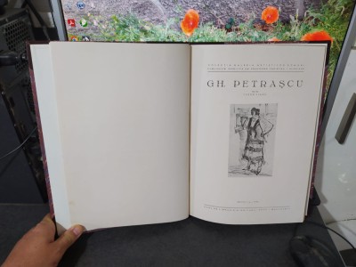 Gh. Petrașcu album, text Tudor Vianu, editura Arta, București 1943, 190 foto