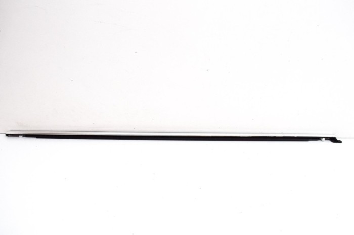Chedar geam ușă dreapta spate VOLVO XC90 II 2017 OEM: 31479472 17949514