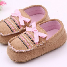 Mocasini fetite crem (Marime Disponibila: 3-6 luni (Marimea 18 incaltaminte))