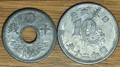 Japonia - set monede de razboi WW2 diferite - 2 x 10 sen 1944-1946 - epoca Shōwa - impecabile ! foto