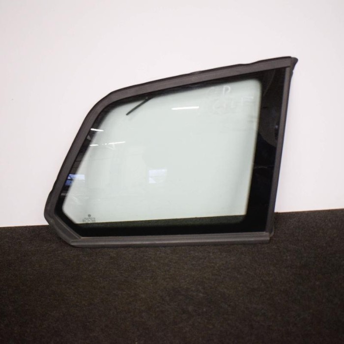 Geam lateral dreapta spate VW GOLF VII Variant BA5, BV5 2013 OEM: 43R-00048,AS2,5G9845298 10578456