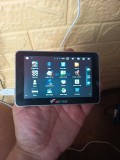 Android media player vintage Navgear 5inch Are android 2.3.3 mai vechi dar merge folosit ca un excelent media player