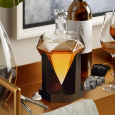 Decantor Whiskey in forma de diamant foto
