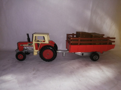 bnk jc Matchbox Super Kings K-35 Massey Ferguson Tractor &amp;amp; Trailer foto