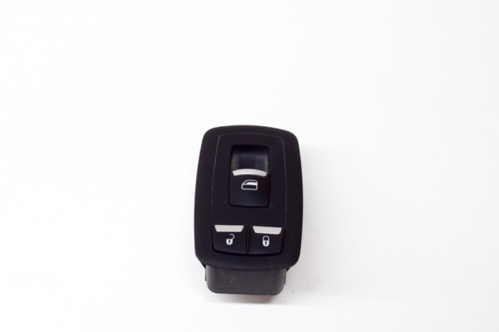 Buton geam ușă st&acirc;nga spate MASERATI GHIBLI M157 2015 OEM: 5PG15DX9AA,10095653,670013822 14906700