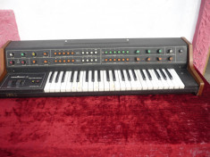 PIAN SYNTHESIZER VERMONA FUNCTIONAL. foto