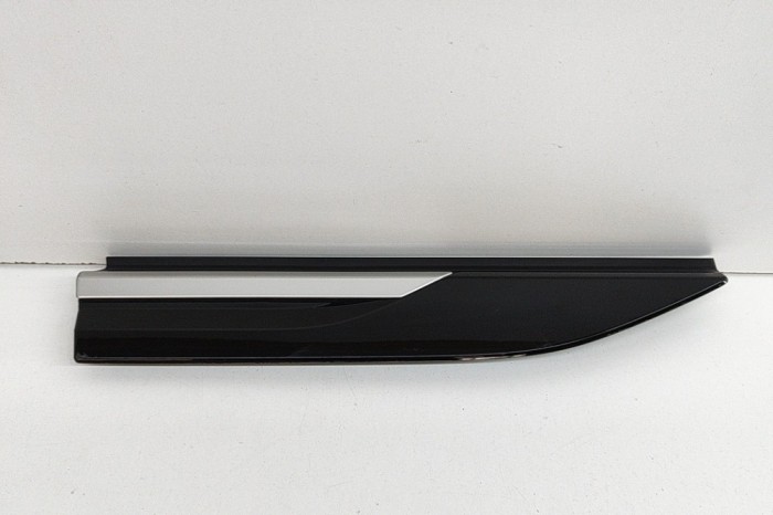 Bandou aripa dreapta față LAND ROVER RANGE ROVER VELAR L560 2018 OEM: J8A2-280B10-AE 27454111